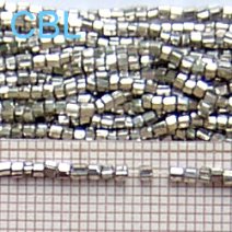 Perles facettes sur fil 01/02