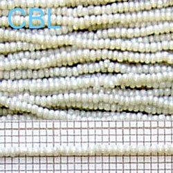 Perles facettes sur fil 90/10