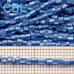 Perles tubes sur fil 05/02