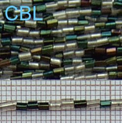 Perles tubes sur fil 05/04