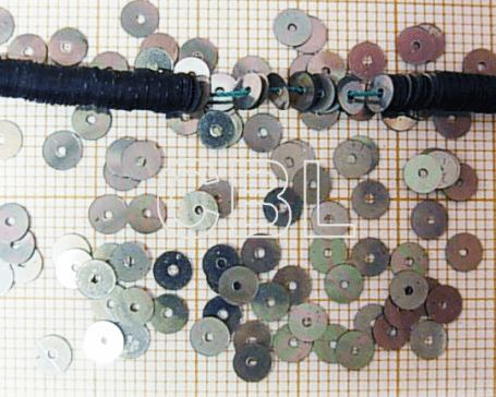 Paillettes sur fil PA 01/07