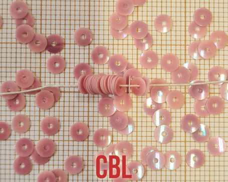 Paillettes sur fil PA 23/30