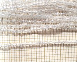 Perles facettes sur fil 03/01