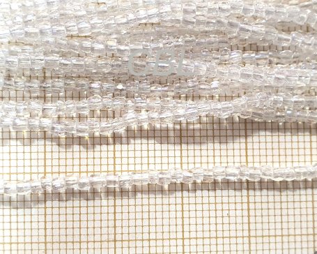 Perles facettes sur fil 03/01
