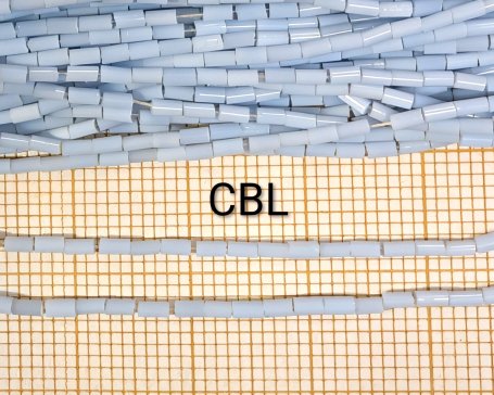 Perles tubes sur fil 60/04