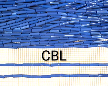 Perles tubes sur fil 70/05