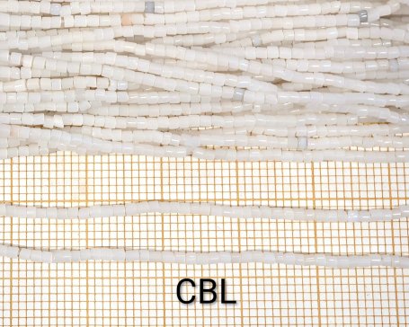 Perles tubes sur fil 90/05